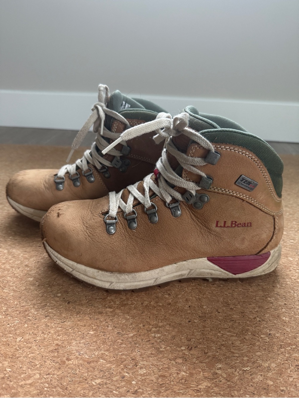 LL Bean Women’s Hiking Boots 8